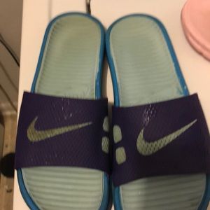 Nike slides